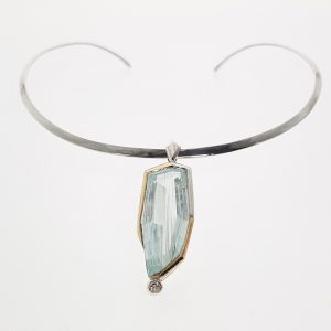 Aqua necklet 1